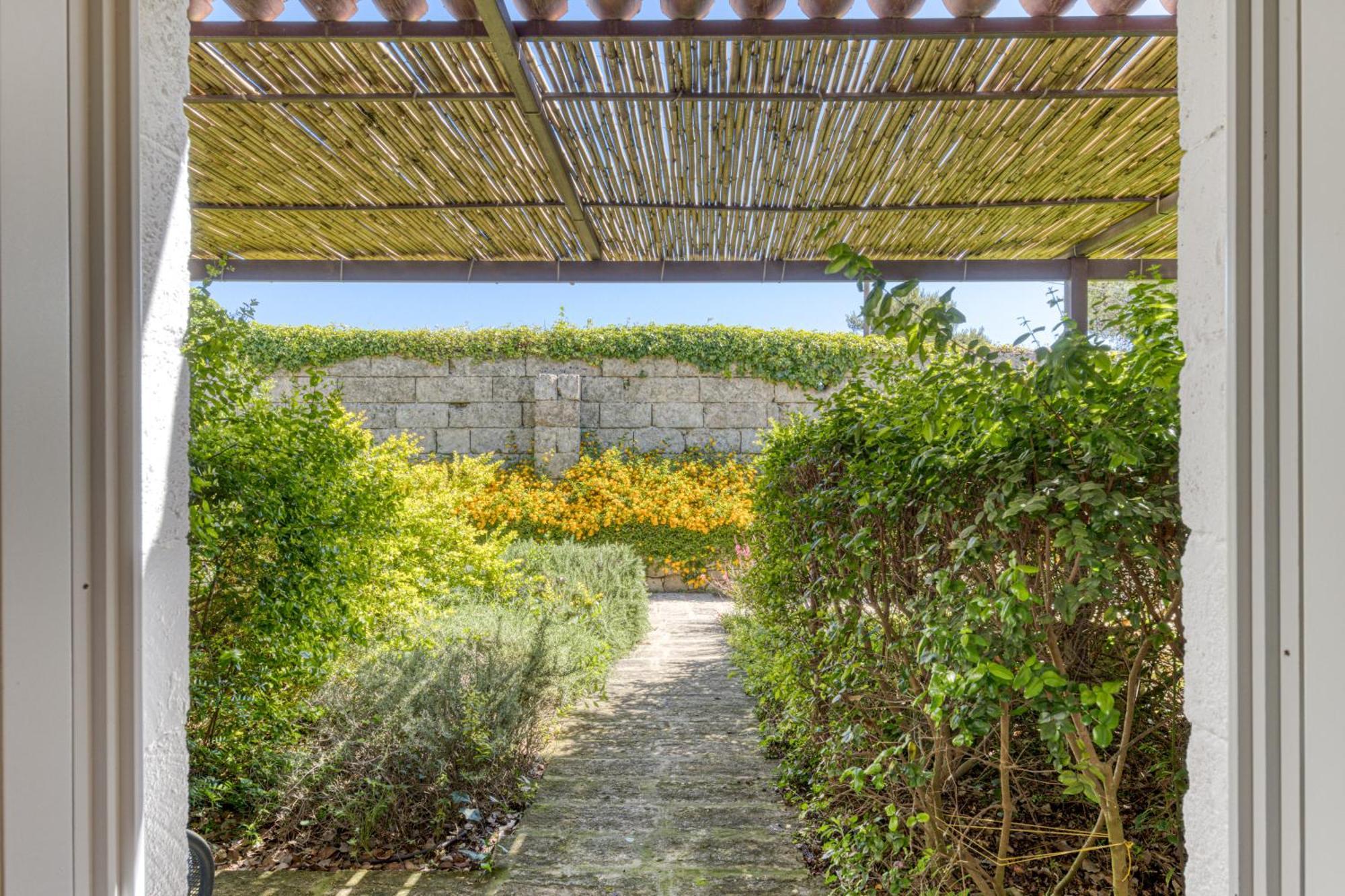 Biomasseria Santa Lucia Alessano Bagian luar foto